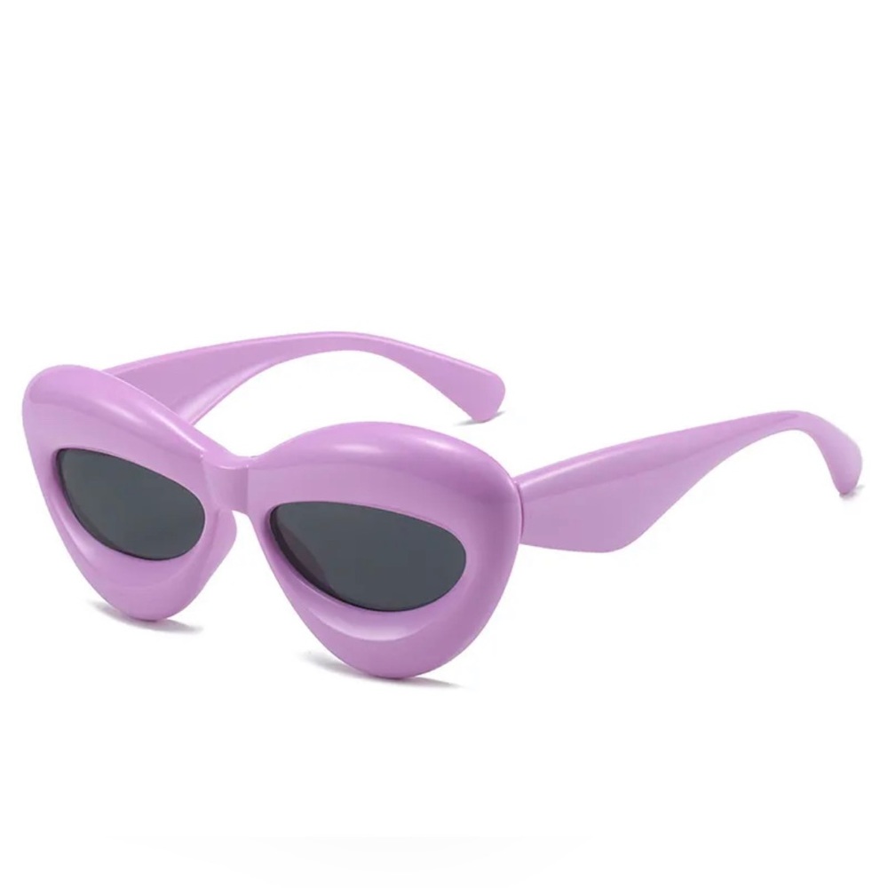 Purple inflated cat eye sunglasses